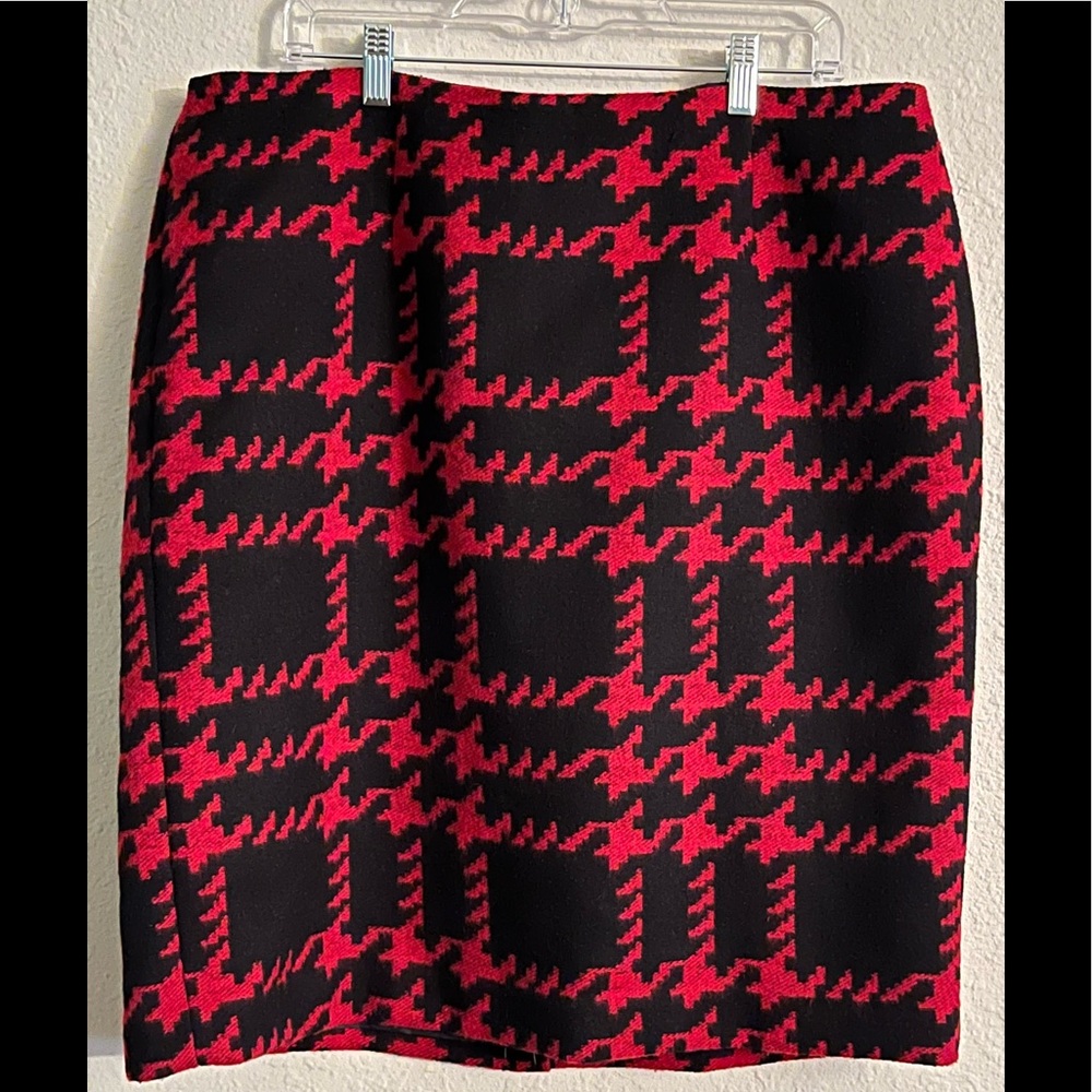 Talbots Red and Black Houndstooth Pencil Skirt